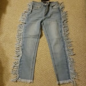 iva frayed jeans